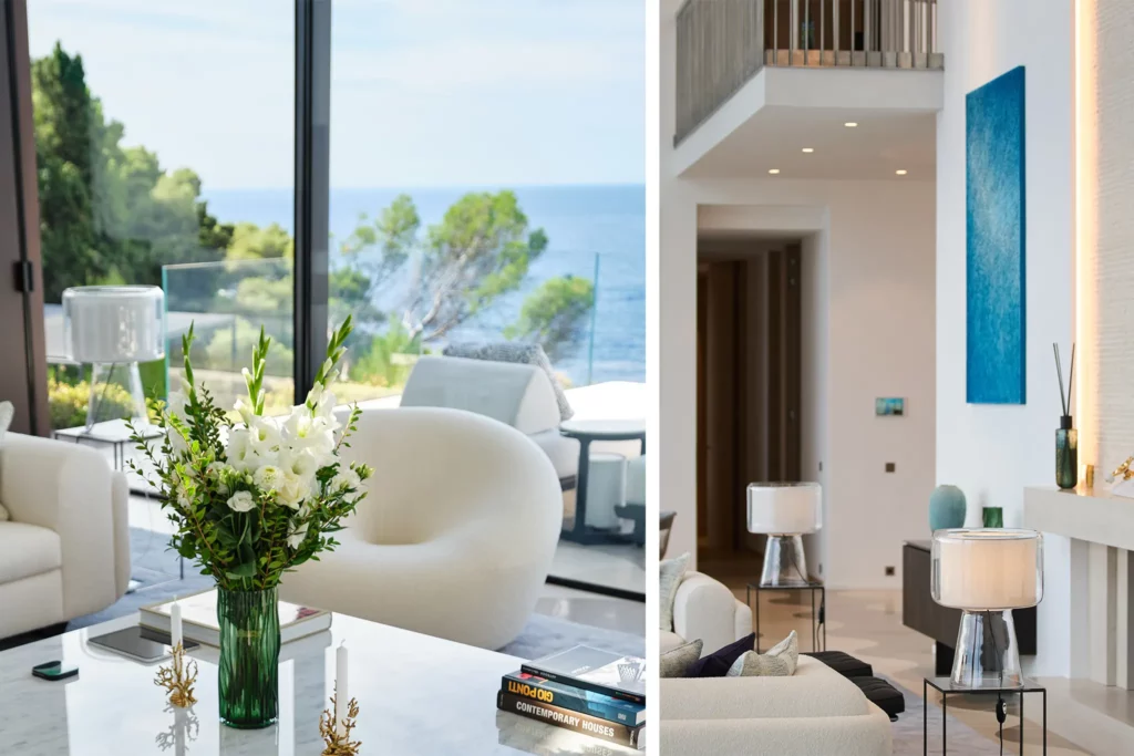 salon d'une villa d'architecte à saint jean cap ferrat, en surplomb de la méditerranée, intérieur contemporain et moderne. A droite, une deuxième vue du salon , avec au mur une oeuvre murale en plâtre sculpté de l'artiste Mylène Mai.